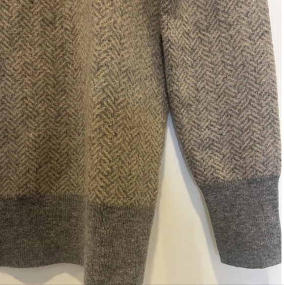 J Crew Collection | Embroidered Herringbone Cashmere Wool Sweater - Sz XS - Picture 5 of 12